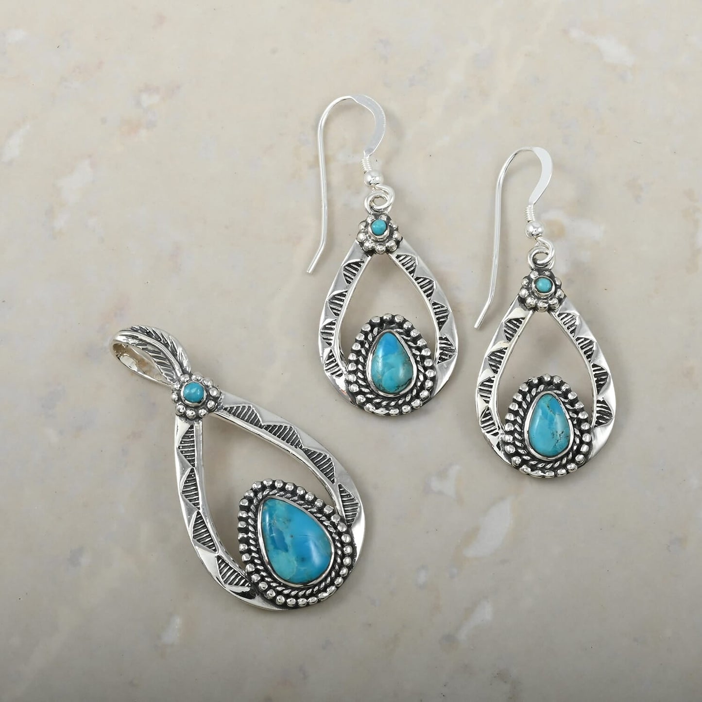 Santa Fe Style Pendant & Earrings Set – A Bold and Timeless Southwestern Touch