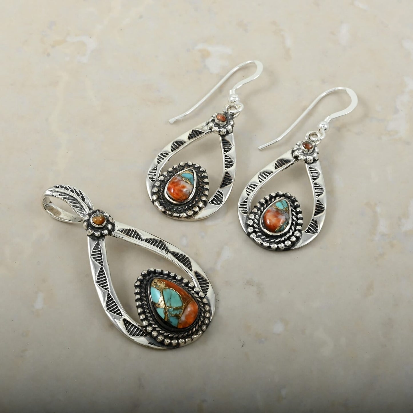 Santa Fe Style Pendant & Earrings Set – A Bold and Timeless Southwestern Touch