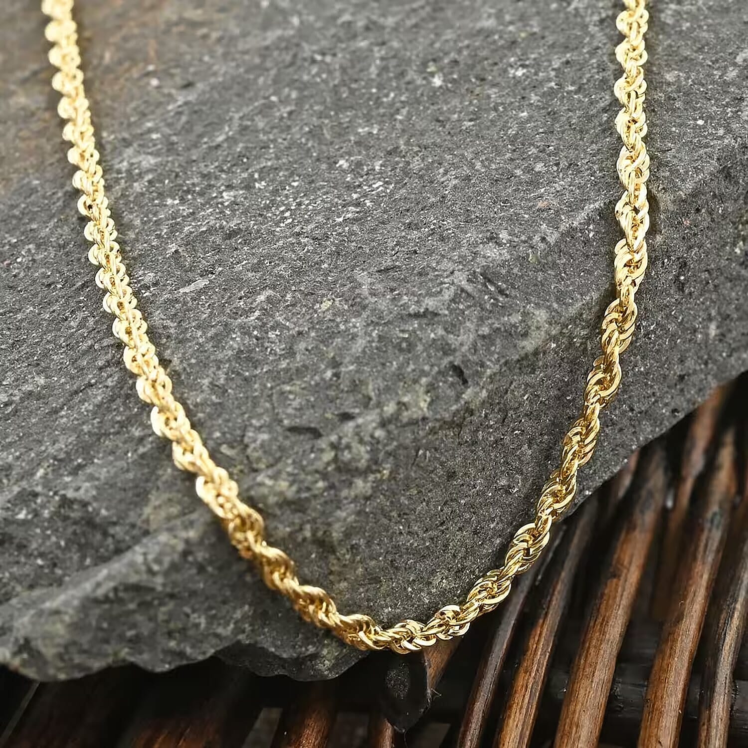 10K Yellow Gold Rope Chain Necklace – Classic Elegance in Every Twist