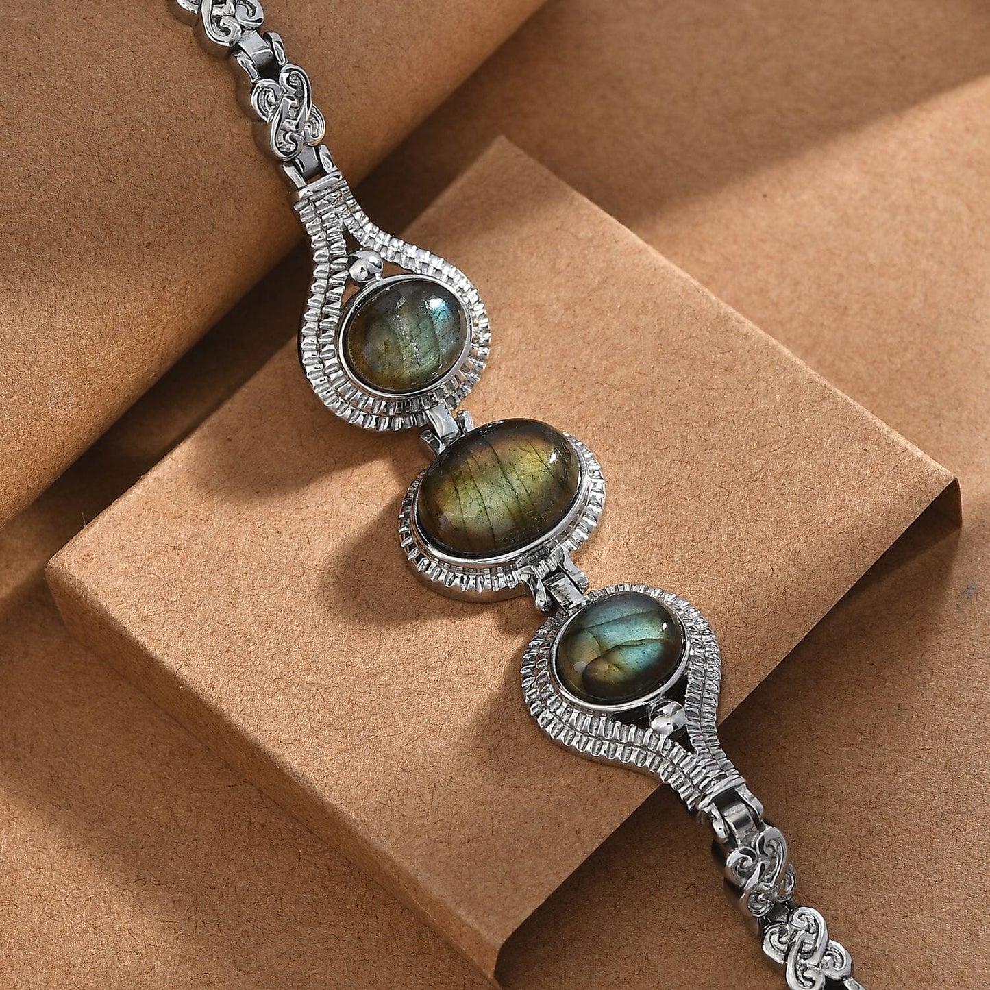 Crystal Toggle Clasp Bracelet – For Bold Energy & Inner Strength