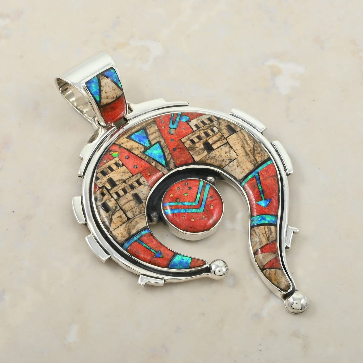Santa Fe Style Pueblo Pendant – A Southwestern Touch of Natural Beauty