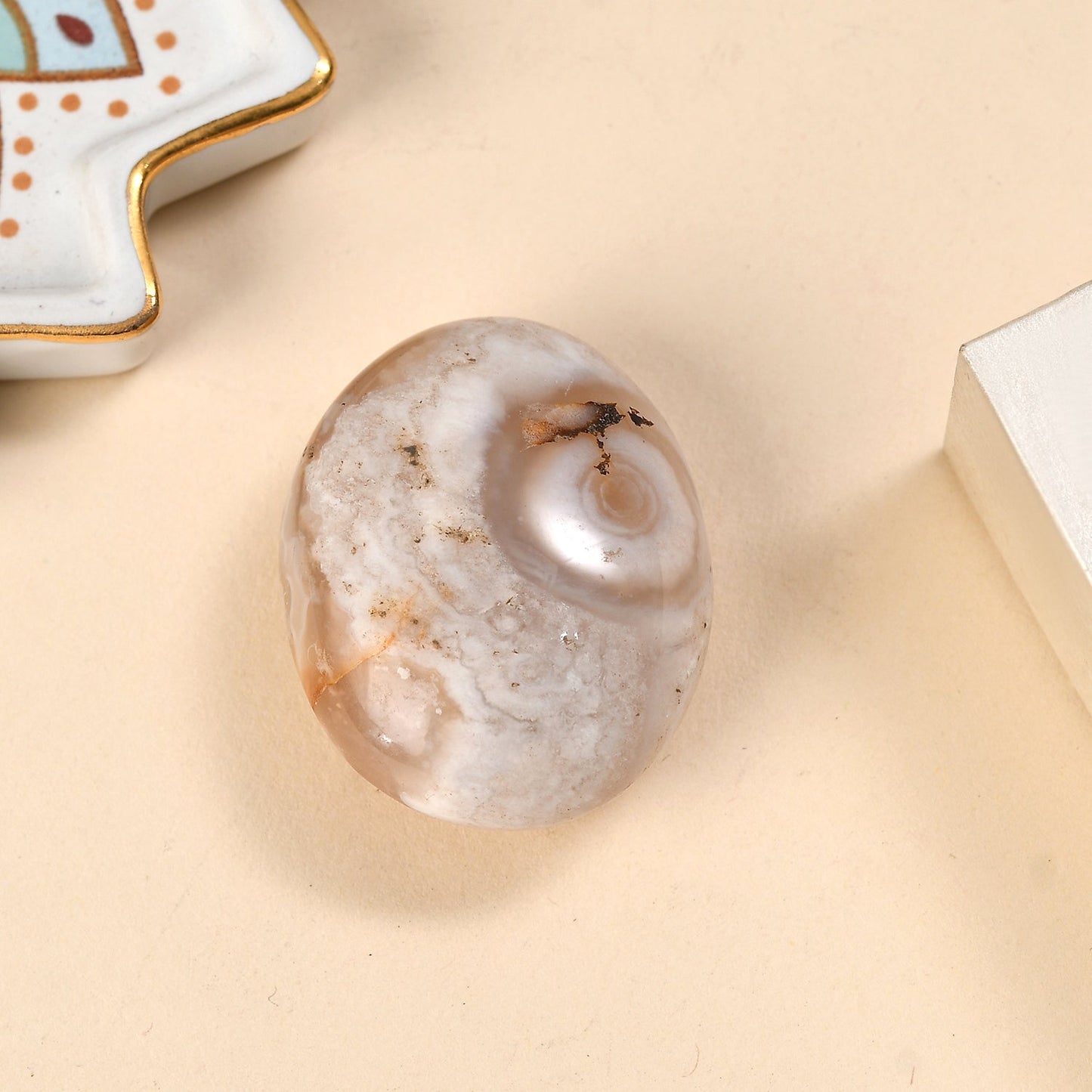 Agate Palm — Grounding and Emotional Healing