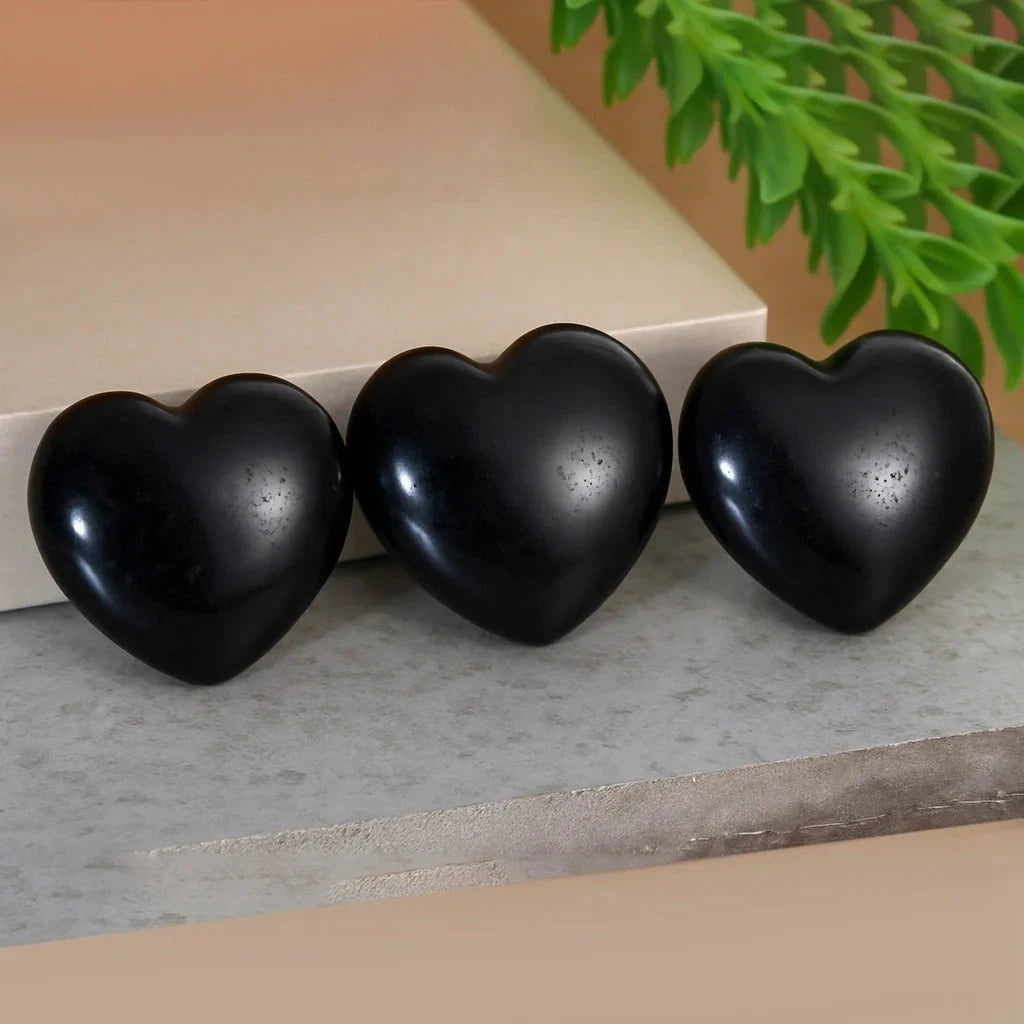 Black Tourmaline Heart – Block Out Bad Vibes