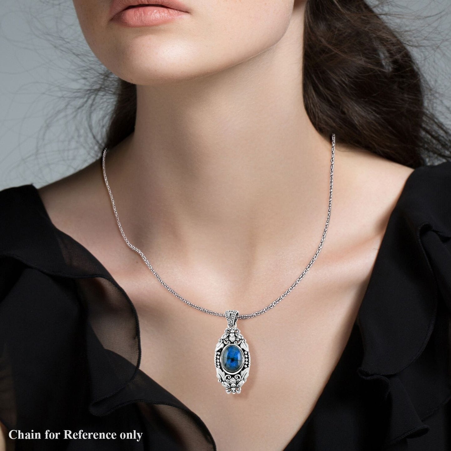 Balinese Malagasy Labradorite Bee Pendant – Nature’s Wisdom & Power