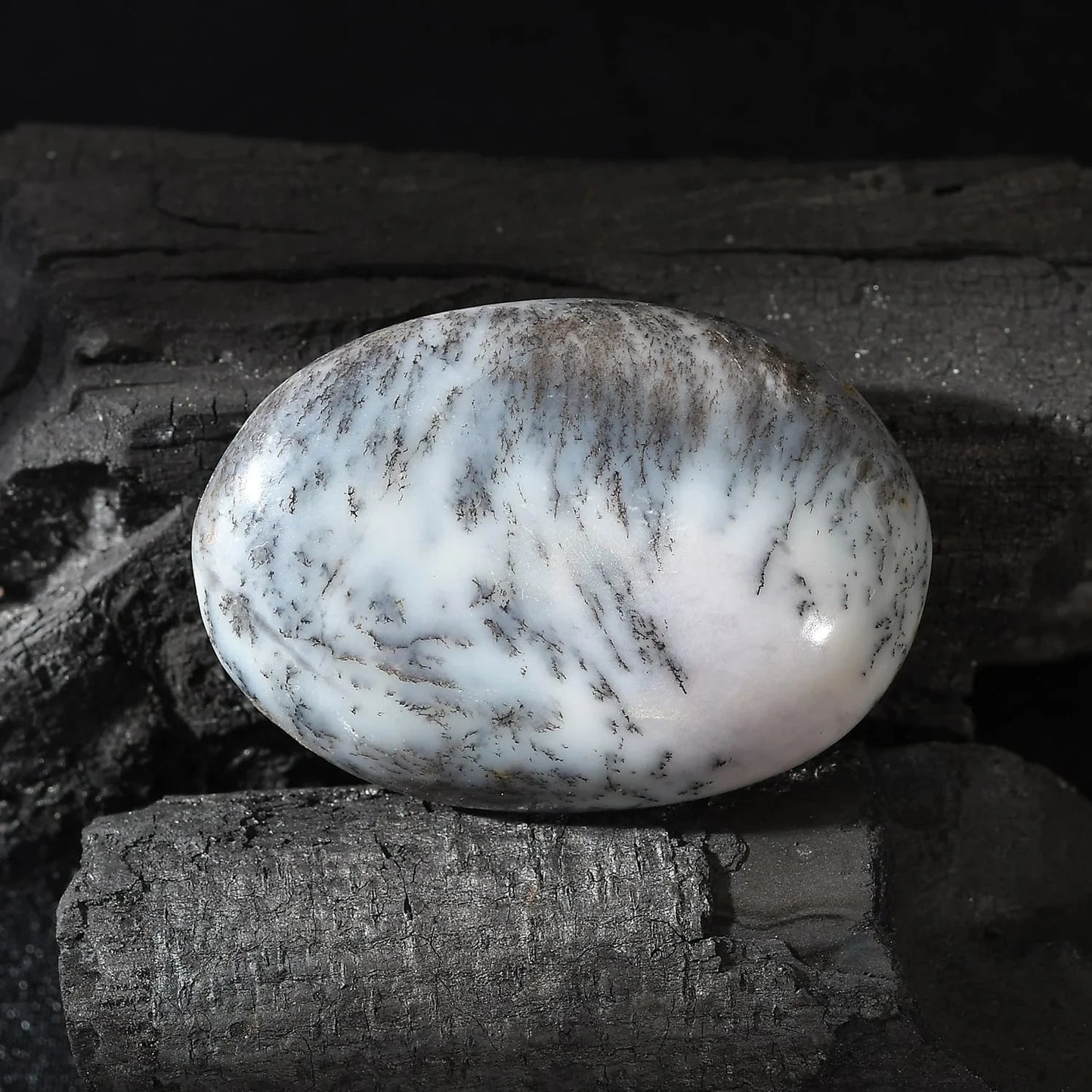 Opal Fuser Palm Stone – Stillness & Growth, All in One