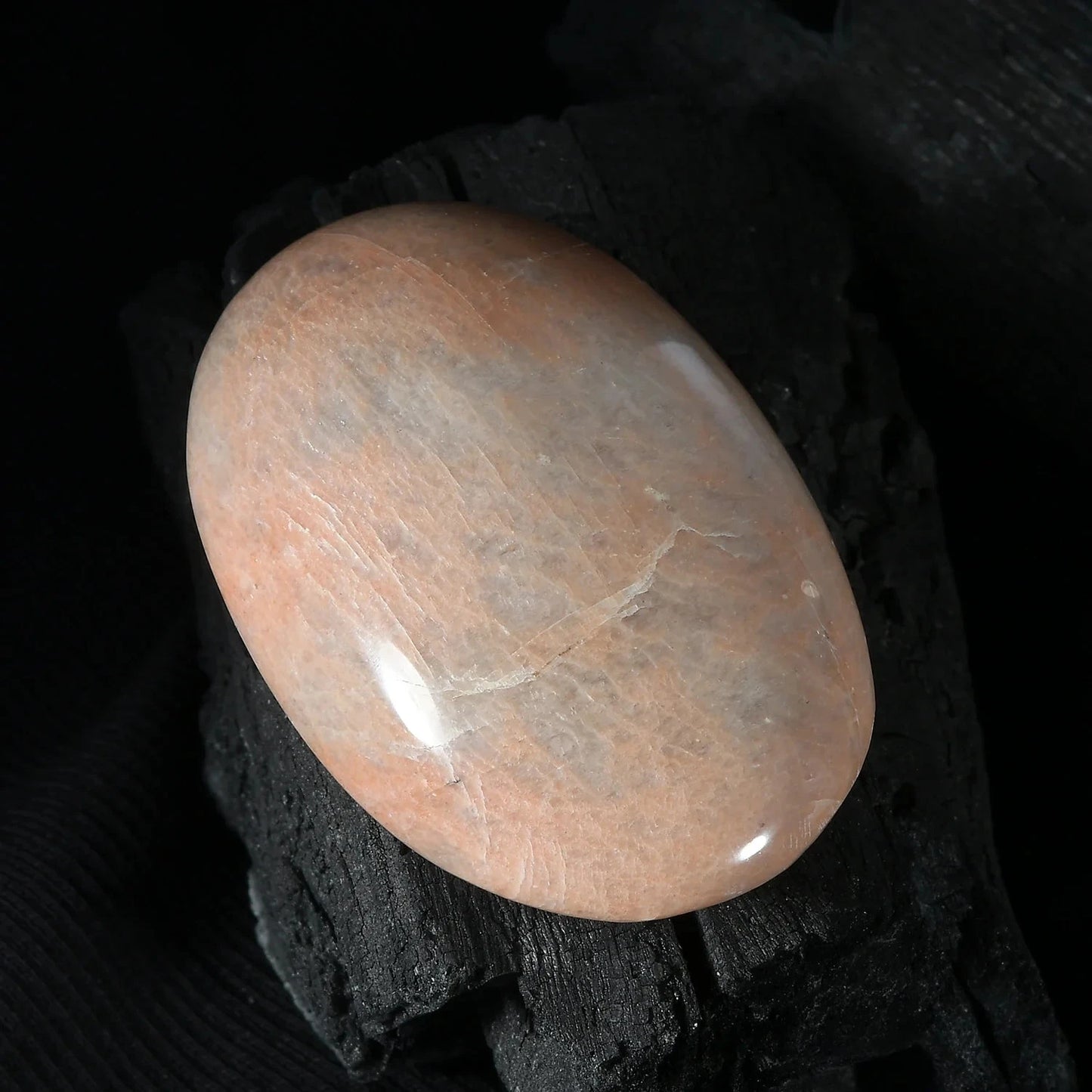Peach Moonstone Palm Stone – For Inner Kindness & Quiet Confidence