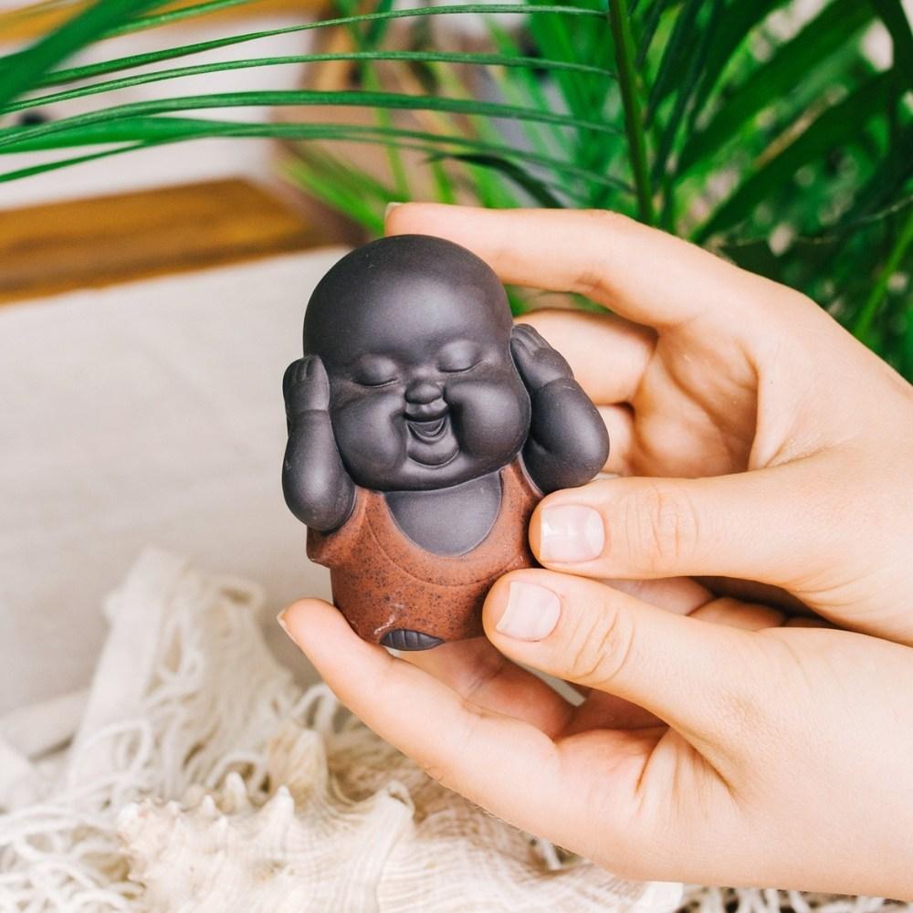 Wise Buddha Statue Figurine