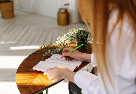 The Power of Journaling and Gratitude in Everyday Life