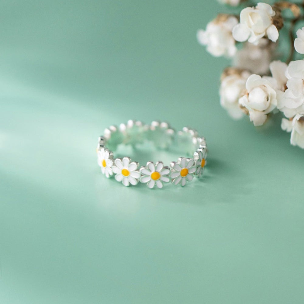 Vintage Daisy Flower Ring – MindfulSouls
