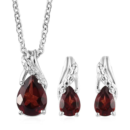 Mozambique Garnet Earrings & Pendant Necklace Set — Passion, Harmony & Everyday Elegance