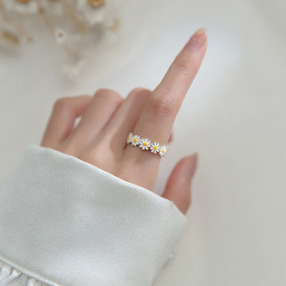 Vintage Daisy Flower Ring