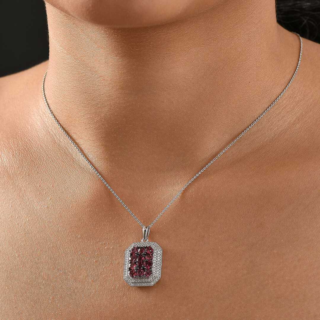 Crown Cluster Pendant Necklace