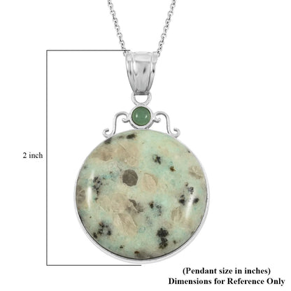 Coyote Moon Crystal Necklace – For Lunar Energy & Bold Intuition