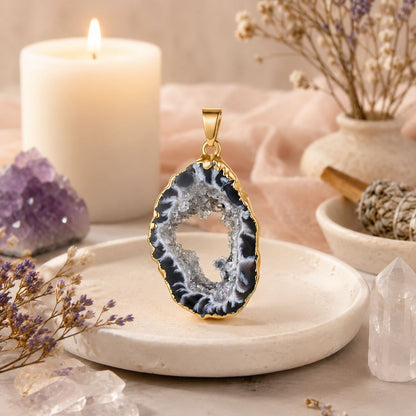 Amethyst Geode Slice Pendant – Royal Sparkle