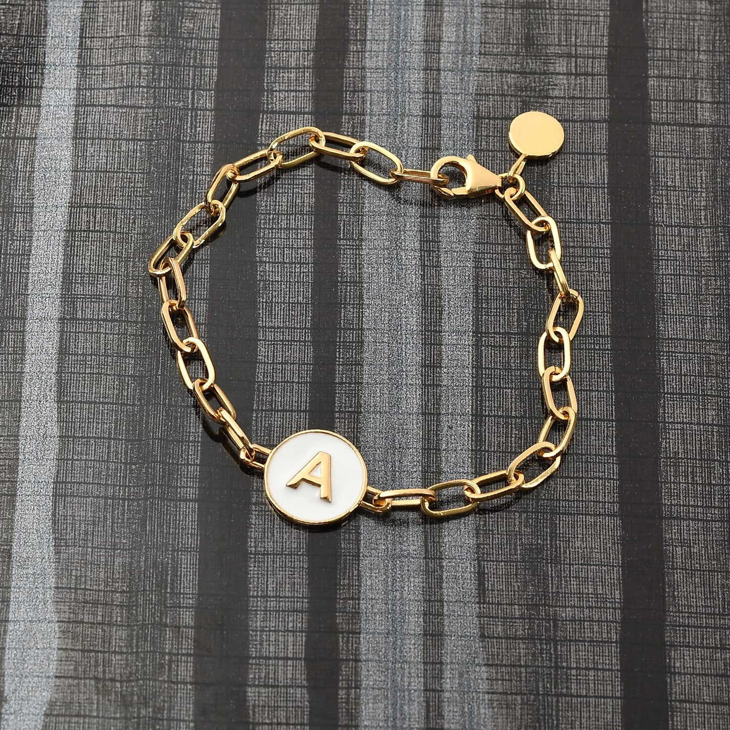 Letter Initial Paperclip Bracelet – An Elegant Twist on Personal Expression