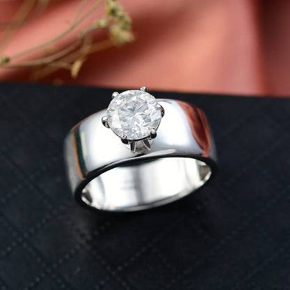 Brilliant Moissanite Solitaire Ring — Eternal Elegance & Radiance