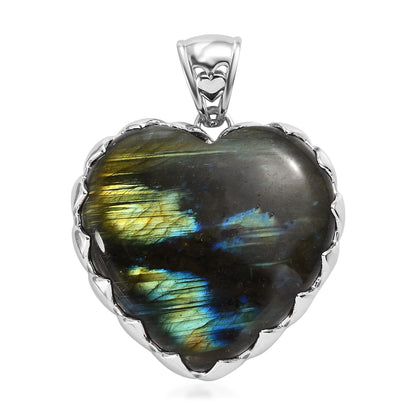 Labradorite Heart Pendant – Move Forward Confidently