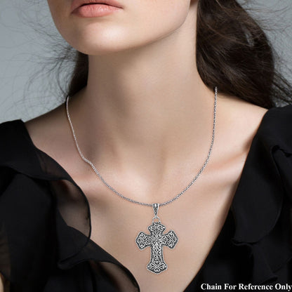 Bali Legacy Sterling Silver Hamsa Pendant – A Symbol of Protection and Strength