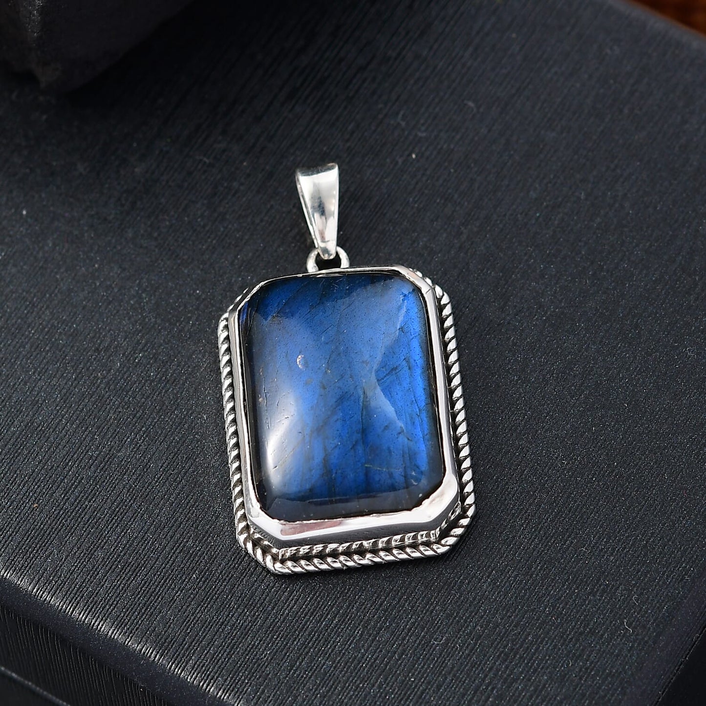 Artisan Crafted Gemstone Pendant – To Get Through Big Life Changes