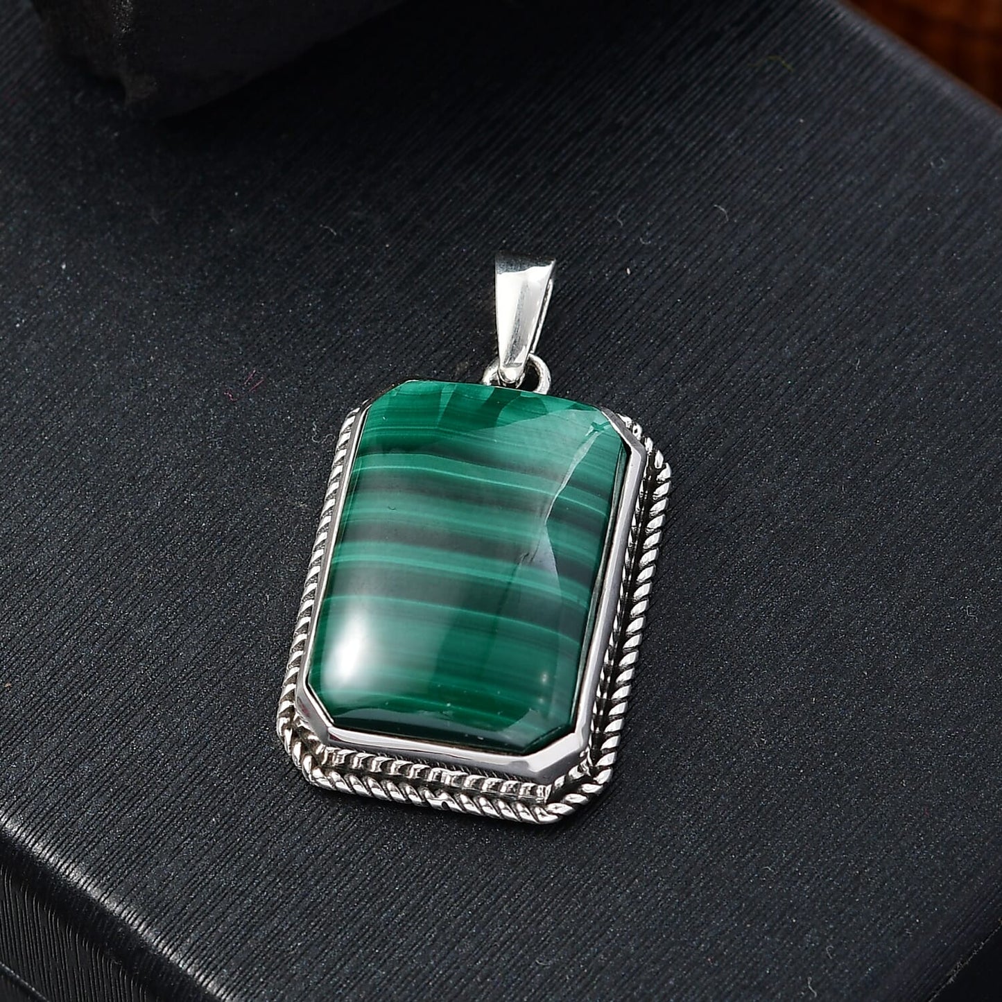 Artisan Crafted Gemstone Pendant – To Get Through Big Life Changes