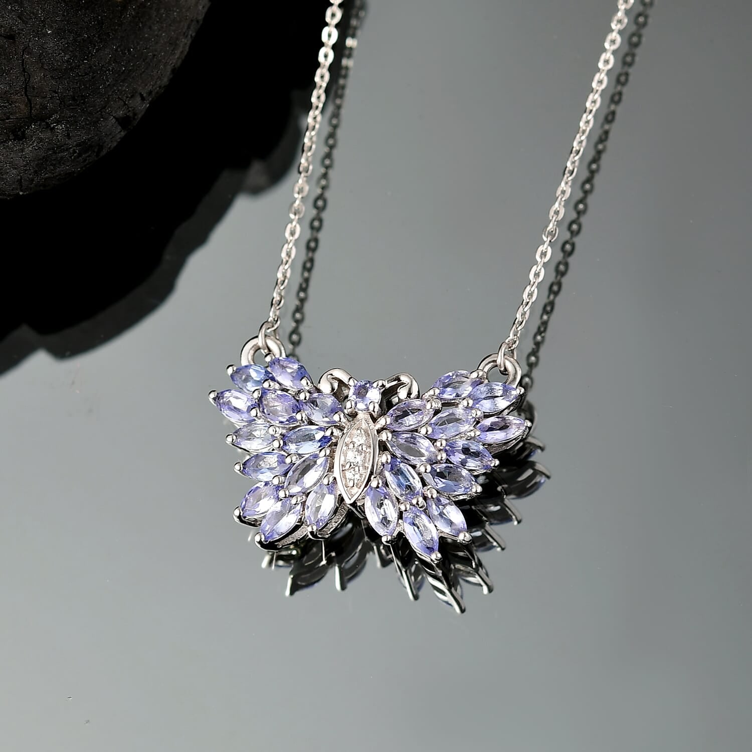 DJOY Tanzanite & White Zircon Butterfly Necklace – A Symbol of Grace and Beauty
