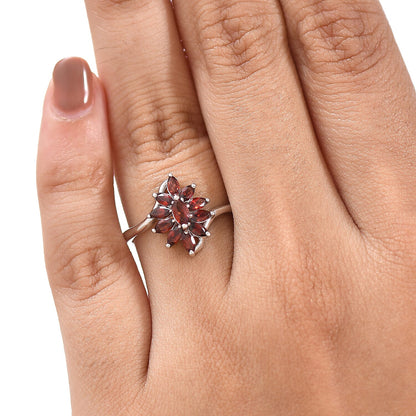 Mozambique Garnet Ring – A Touch of Passion and Elegance in Rhodium-Plated Silver