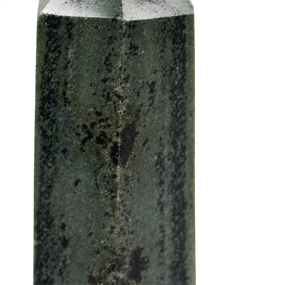 Jasper Green Prism Tower – Nature’s Tranquility and Energy