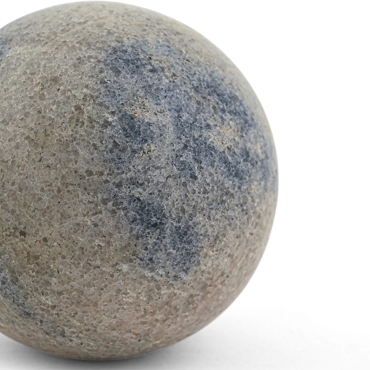 Quartz Blue Sphere – Radiant Calm and Clarity