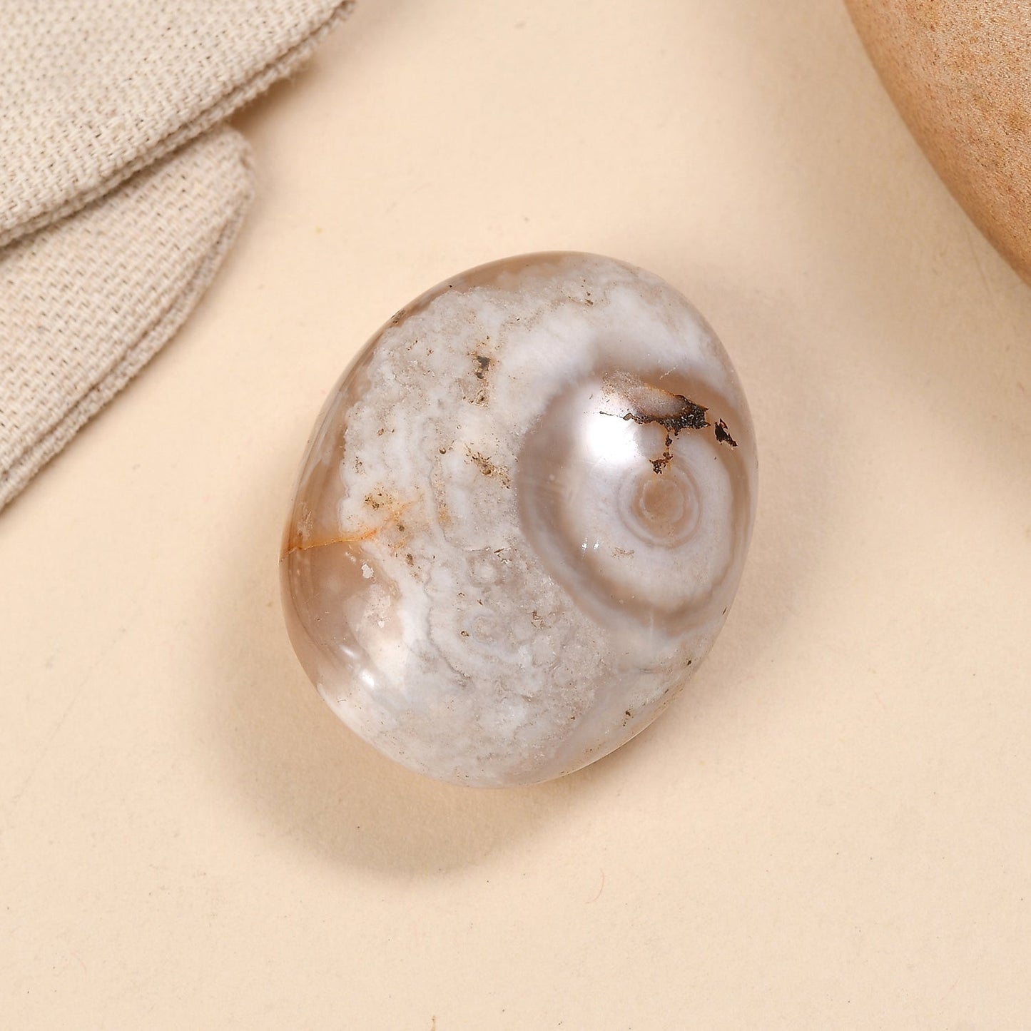 Agate Palm — Grounding and Emotional Healing