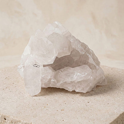 Clear Quartz Clusters – Amplify Energy & Emotional Clarity