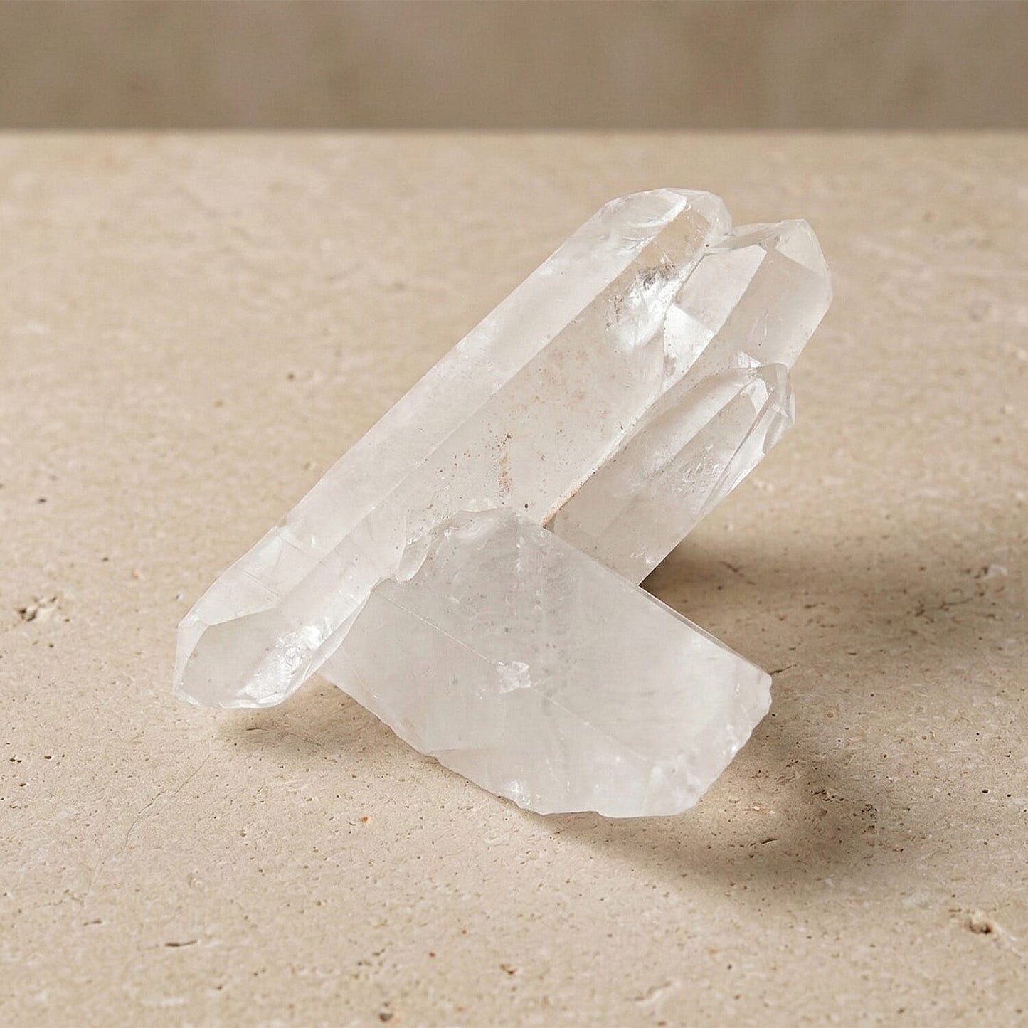 Clear Quartz Clusters – Amplify Energy & Emotional Clarity