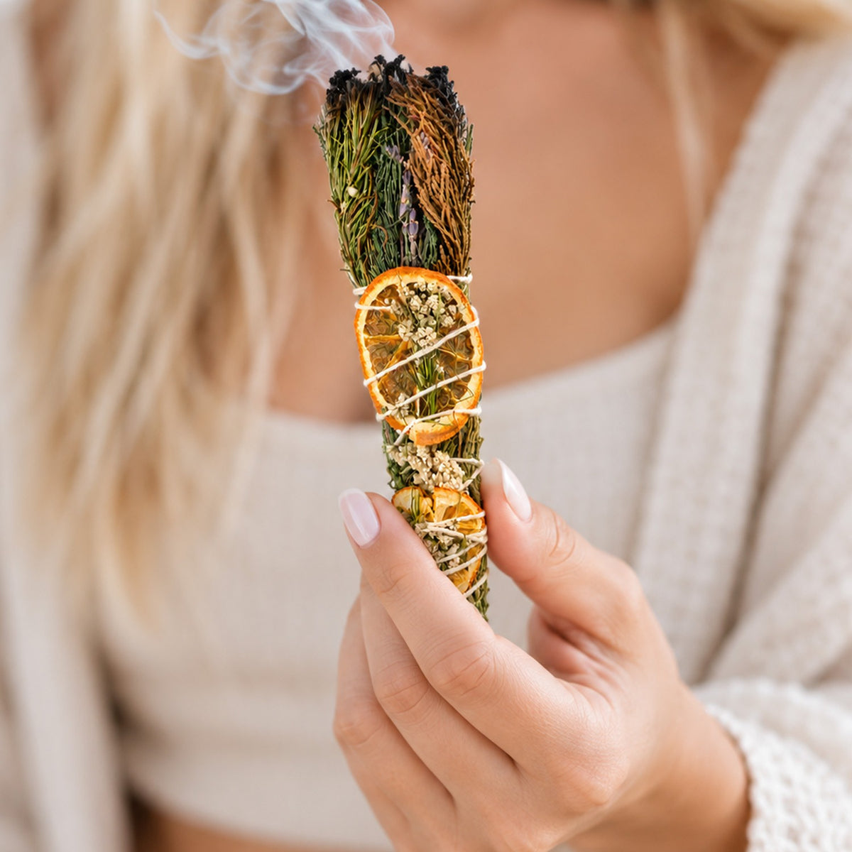 Botanical Smudge Stick – Sage Herb Bundle for Space Cleansing