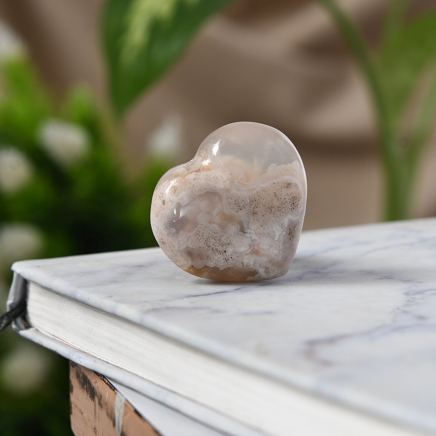 Flower Agate Heart: Crystal for Personal Growth