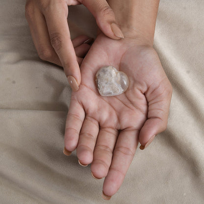 Flower Agate Heart: Crystal for Personal Growth