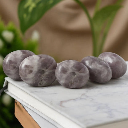 Lepidolite Galet – Your Palm-Sized Pause Button