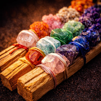 Palo Santo & Chakra Crystal Set — Energy Cleansing & Spiritual Harmony