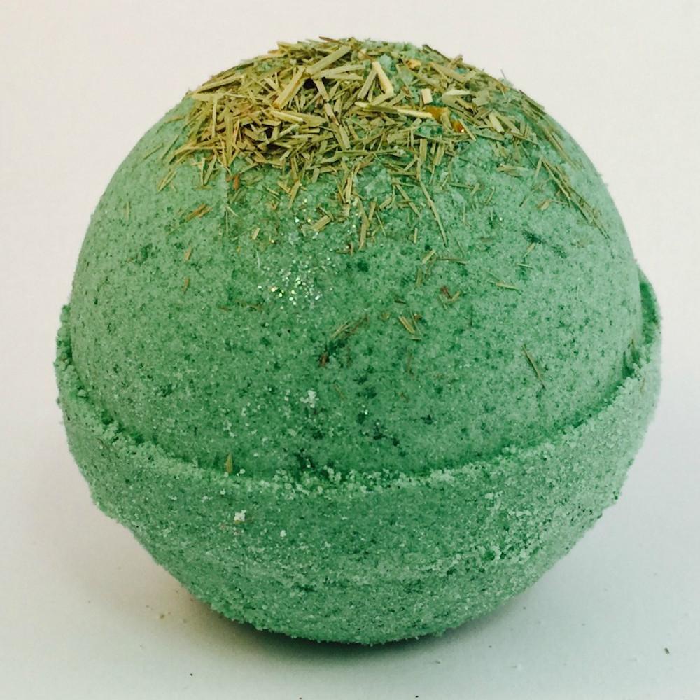 Fresh Cut Grass Bath Bomb