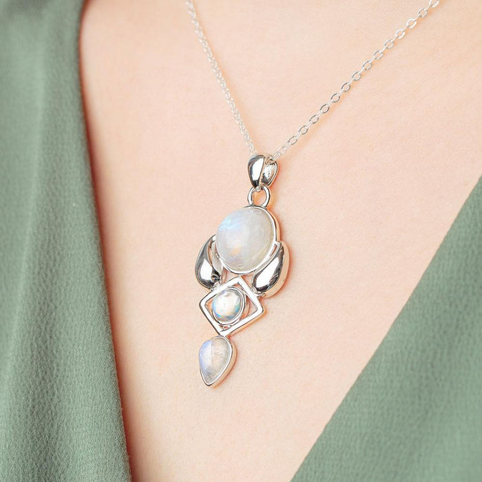 Pendant Of Glowing Moon