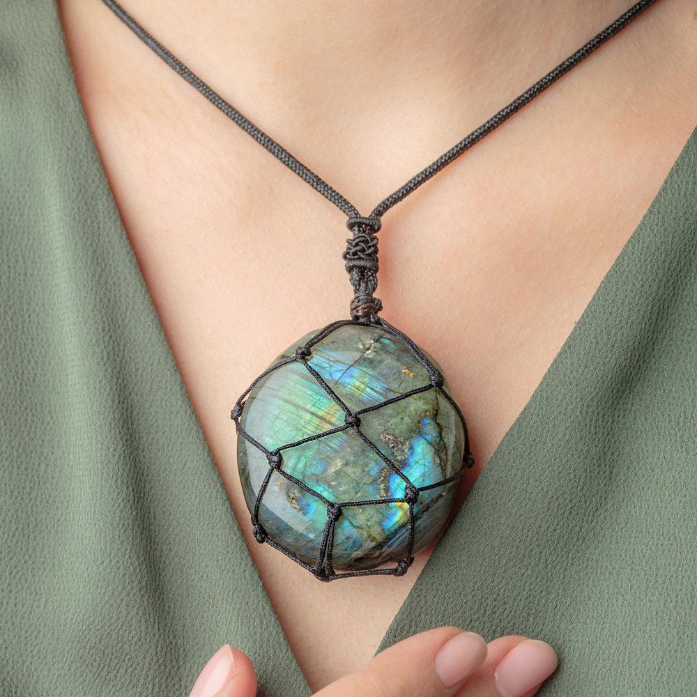 Dragons Heart Labradorite Necklace MindfulSouls dragons-heart-labradorite-necklace-mindfulsouls