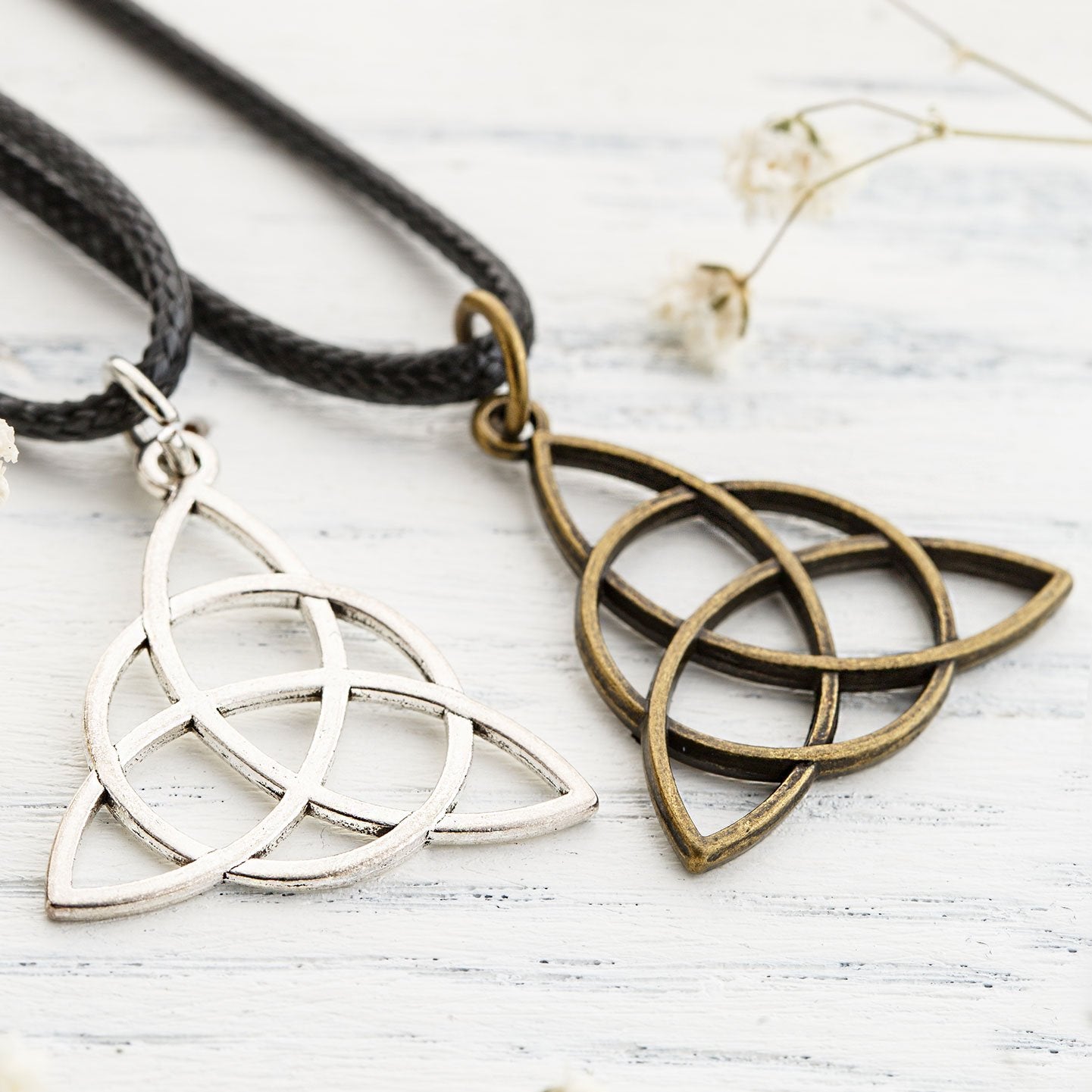 The Triquetra Necklace