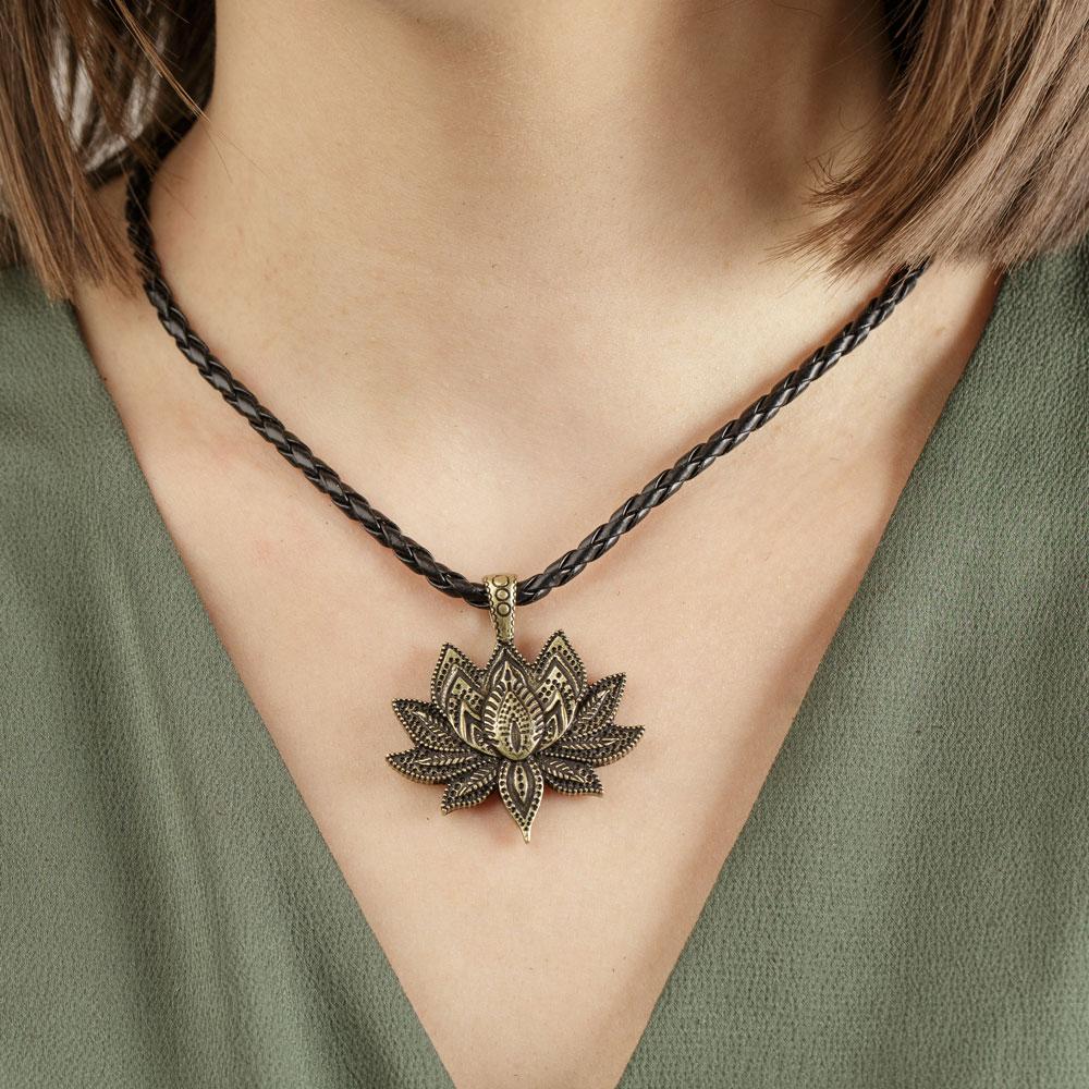 Necklace lotus deals flower